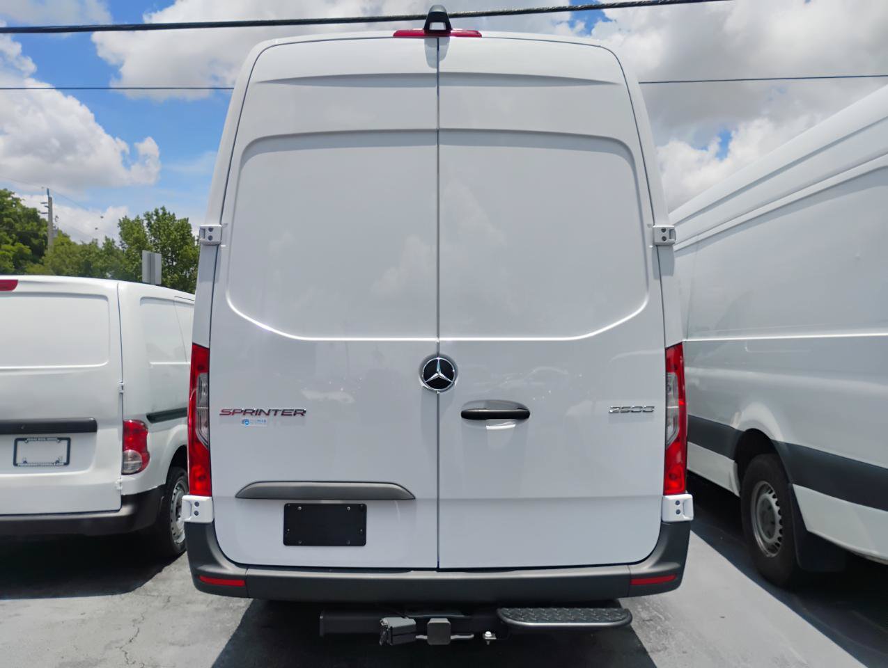 Used 2025 Mercedes-Benz Sprinter 2500 image 55