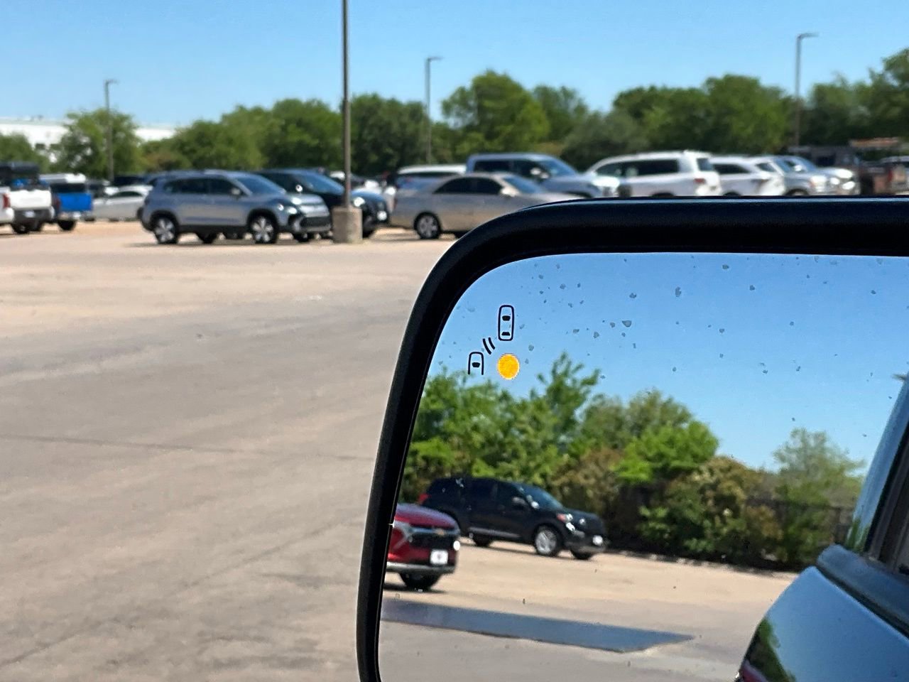 Used 2019 Ford Explorer XLT w/ Equipment Group 202A image 21