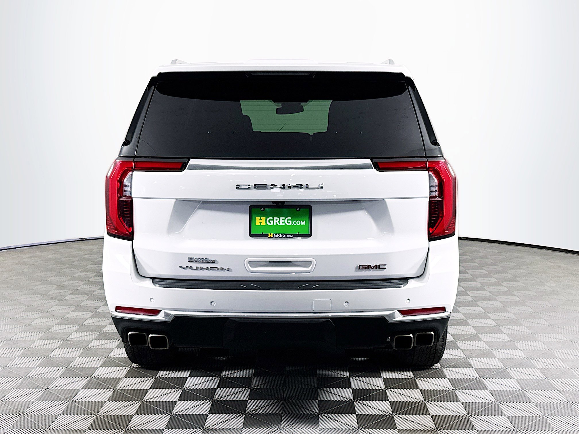 Used 2025 GMC Yukon XL Denali AWD/4WD image 8