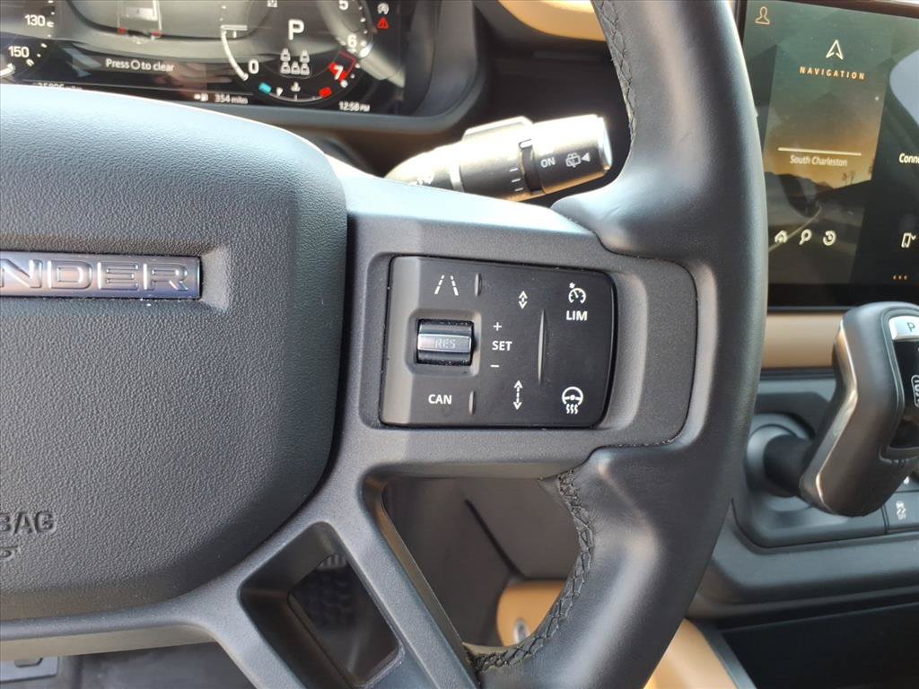 Certified 2025 Land Rover Defender 130 X-Dynamic SE AWD/4WD image 17