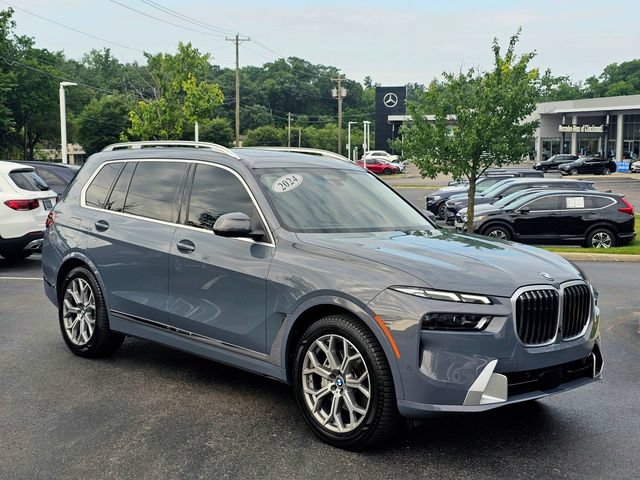 Used 2024 BMW X7 xDrive40i w/ Executive Package AWD/4WD image 1