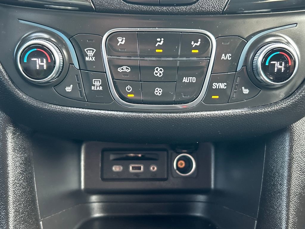 Used 2023 Chevrolet Equinox RS image 15