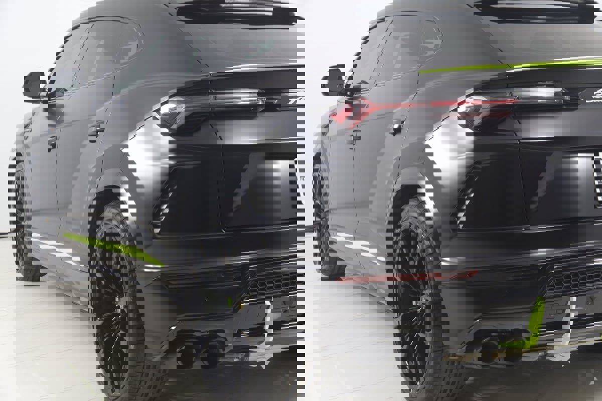 Used 2022 Lamborghini Urus image 38