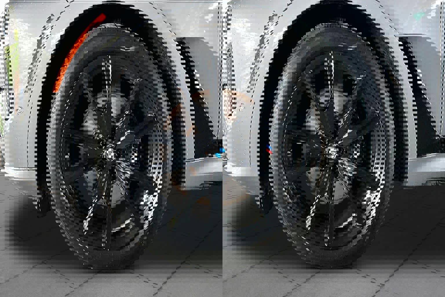 Used 2025 BMW X7 xDrive40i w/ Executive Package image 10