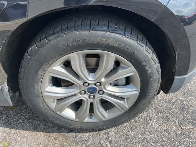 Used 2019 Ford Edge Titanium AWD/4WD image 22