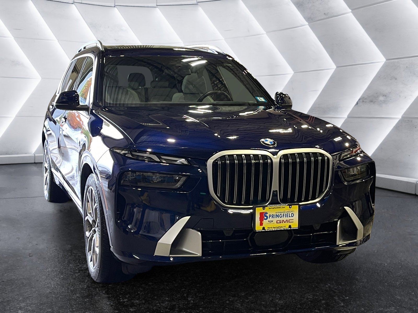 Used 2025 BMW X7 xDrive40i image 8