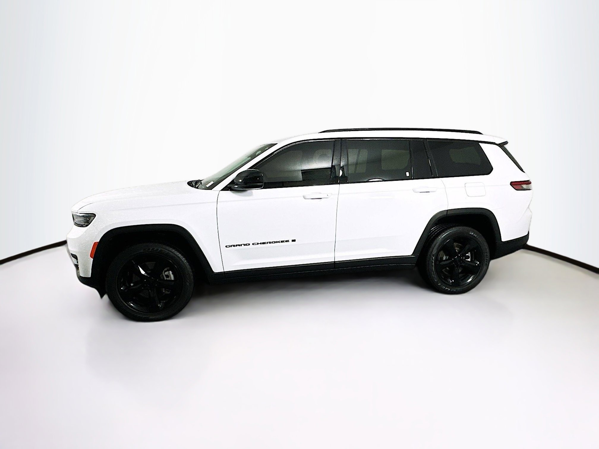 Used 2021 Jeep Grand Cherokee L Altitude image 4