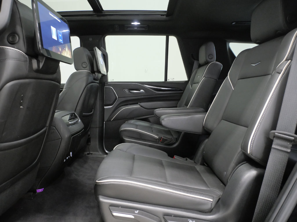 Used 2023 Cadillac Escalade Sport AWD/4WD image 23