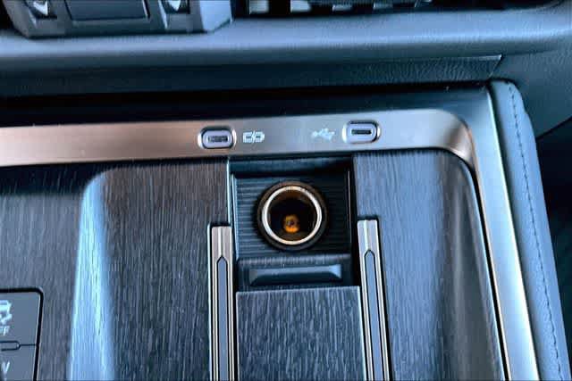 Used 2024 Lexus GX 550 w/ Cold Area Package AWD/4WD image 17