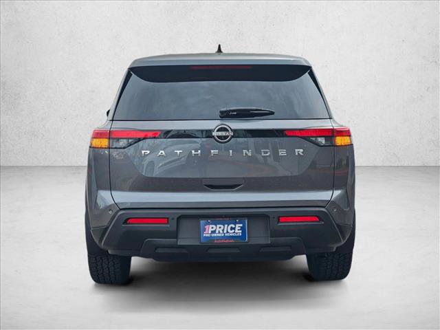 Used 2023 Nissan Pathfinder S image 6