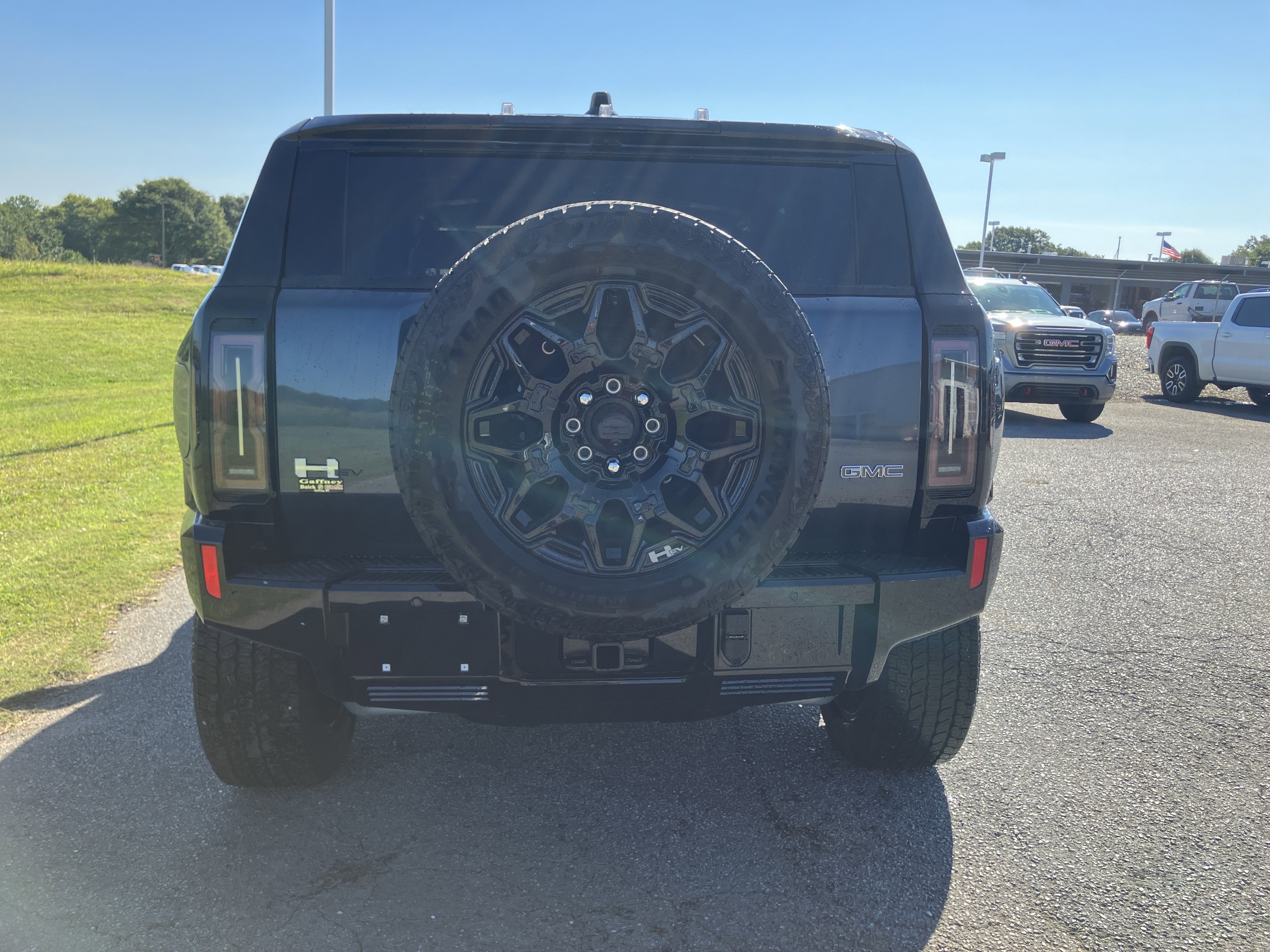 New 2026 GMC Hummer EV SUV image 6
