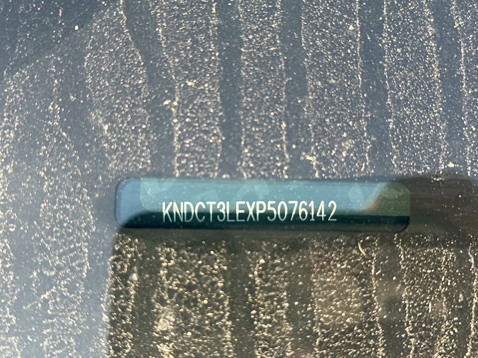 Used 2023 Kia Niro SX Touring image 3