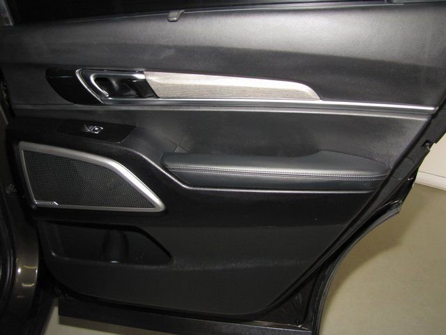 Used 2022 Kia Telluride EX w/ EX Premium Package image 20
