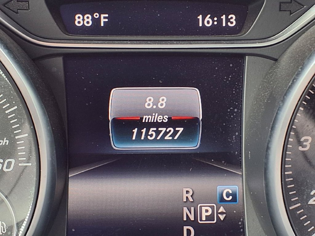Used 2020 Mercedes-Benz GLA 250 4MATIC image 36