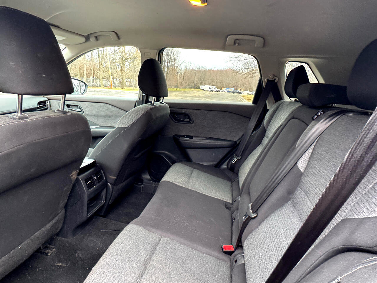 Used 2021 Nissan Rogue S image 33