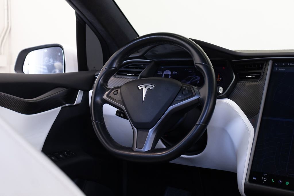 Used 2018 Tesla Model X 75D AWD/4WD image 25