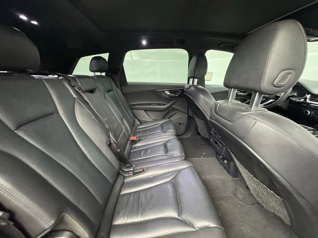 Used 2018 Audi Q7 3.0T Premium Plus w/ Premium Plus Package image 12