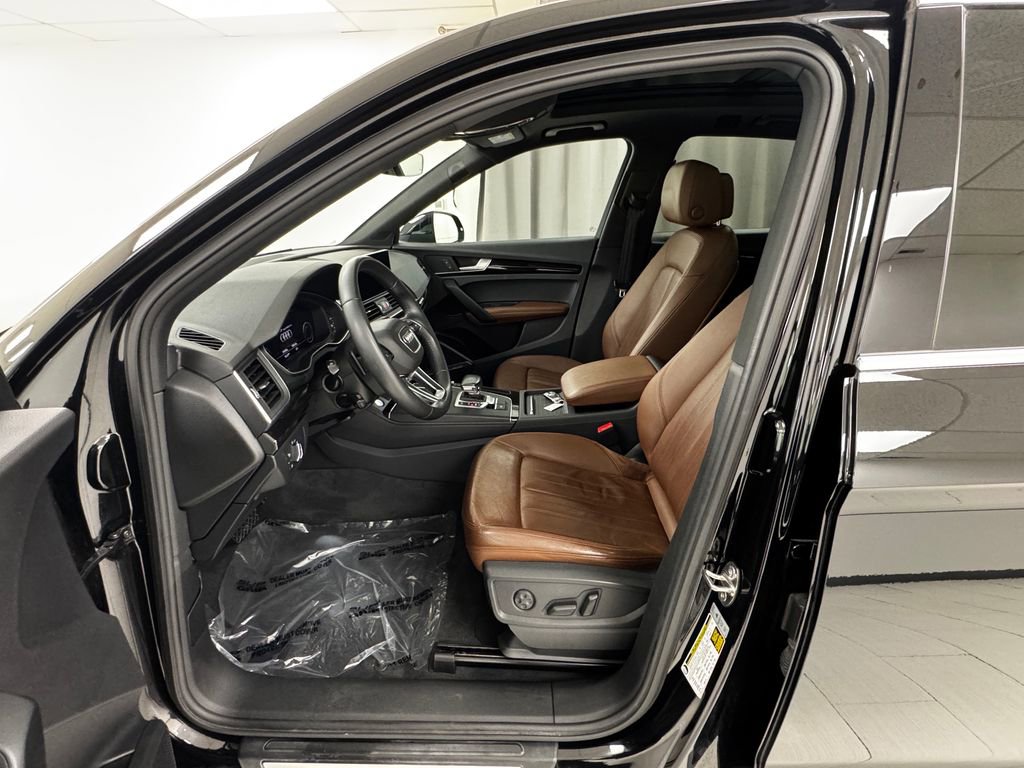 Used 2019 Audi Q5 2.0T Premium Plus w/ Premium Plus Package image 10