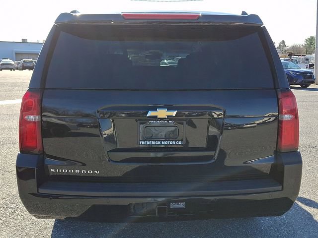 Used 2019 Chevrolet Suburban LT image 5
