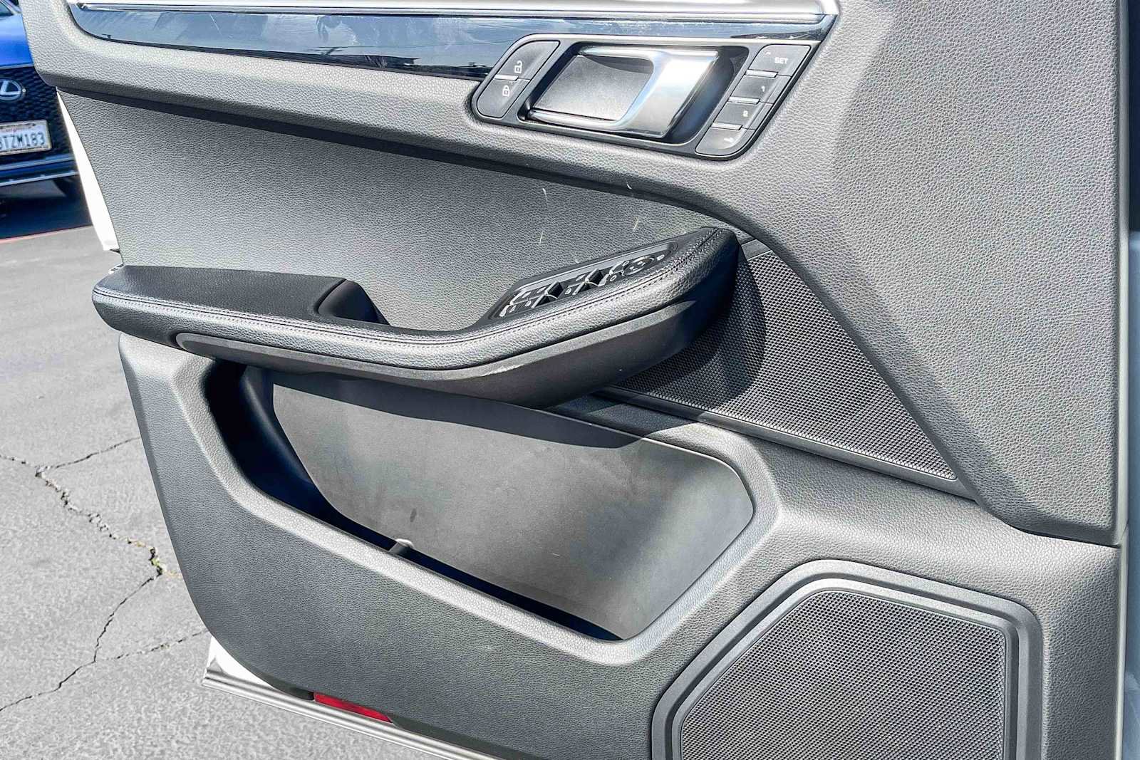 Used 2024 Porsche Macan image 19