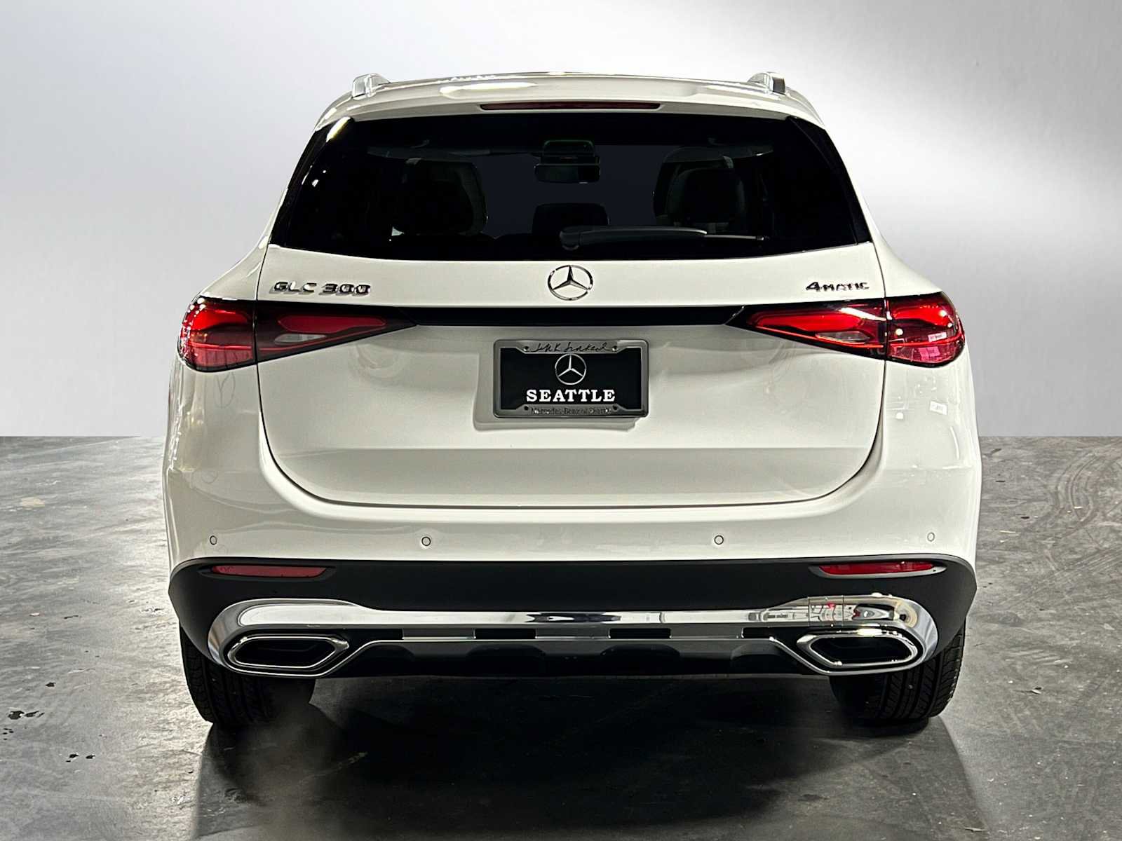 Certified 2025 Mercedes-Benz GLC 300 4MATIC image 4