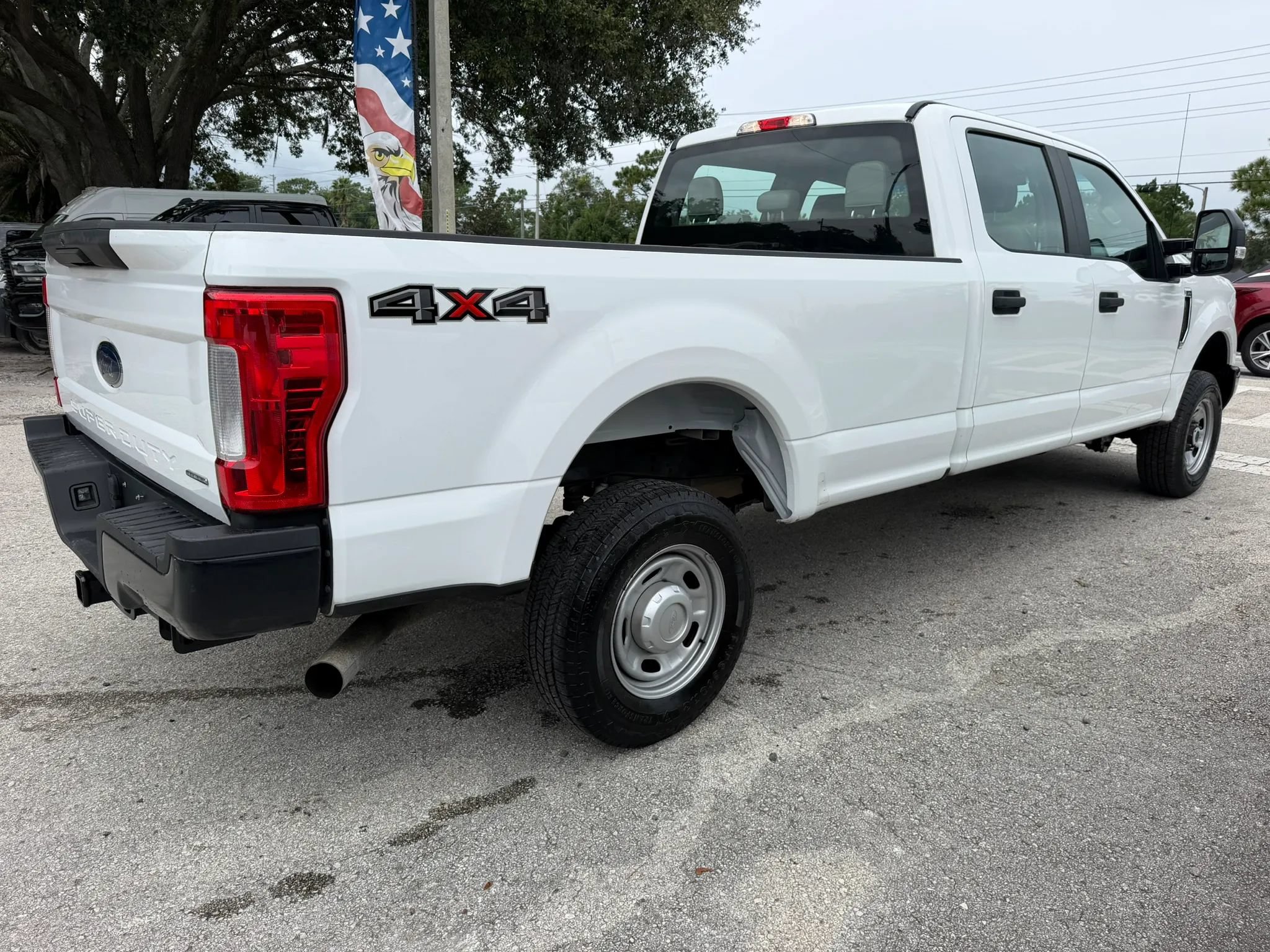 Used 2019 Ford F250 XL w/ Power Equipment Group AWD/4WD image 6