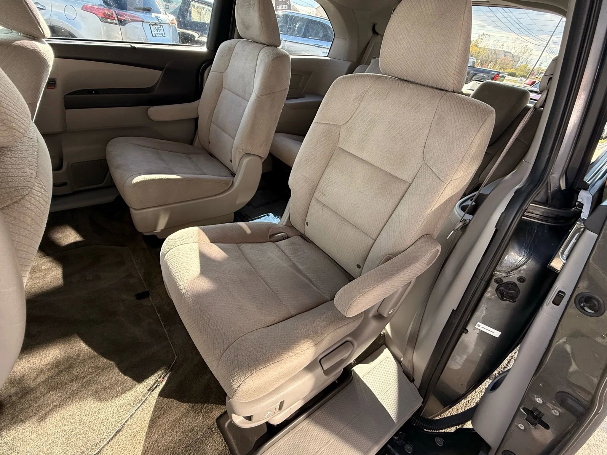 Used 2016 Honda Odyssey EX image 16