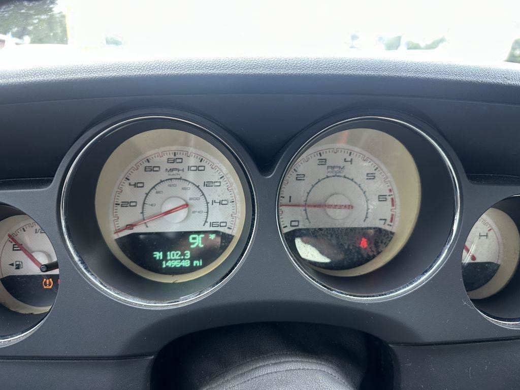 Used 2014 Dodge Challenger R/T RWD image 16