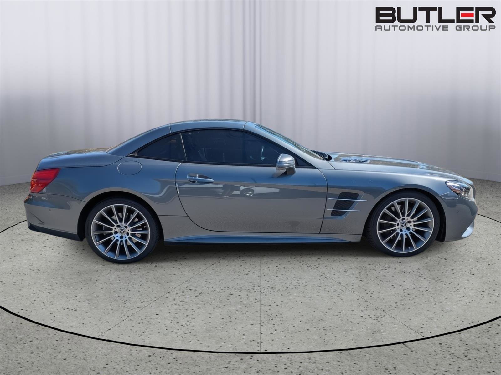 Used 2018 Mercedes-Benz SL 550 image 9