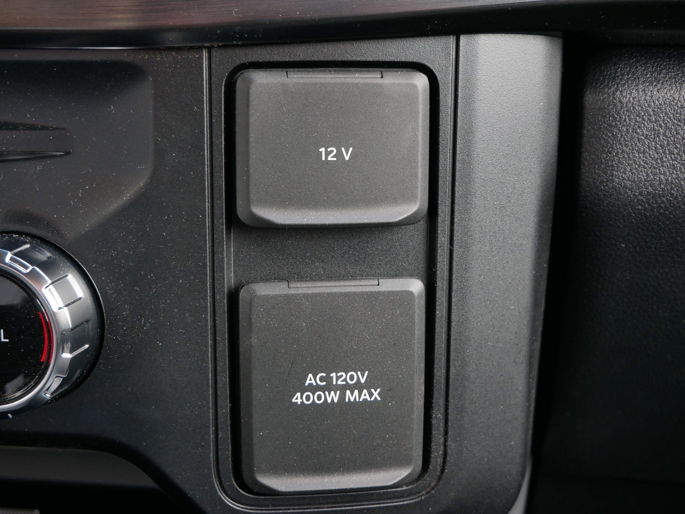 Used 2025 Ford F350 Lariat w/ FX4 Off-Road Package image 22