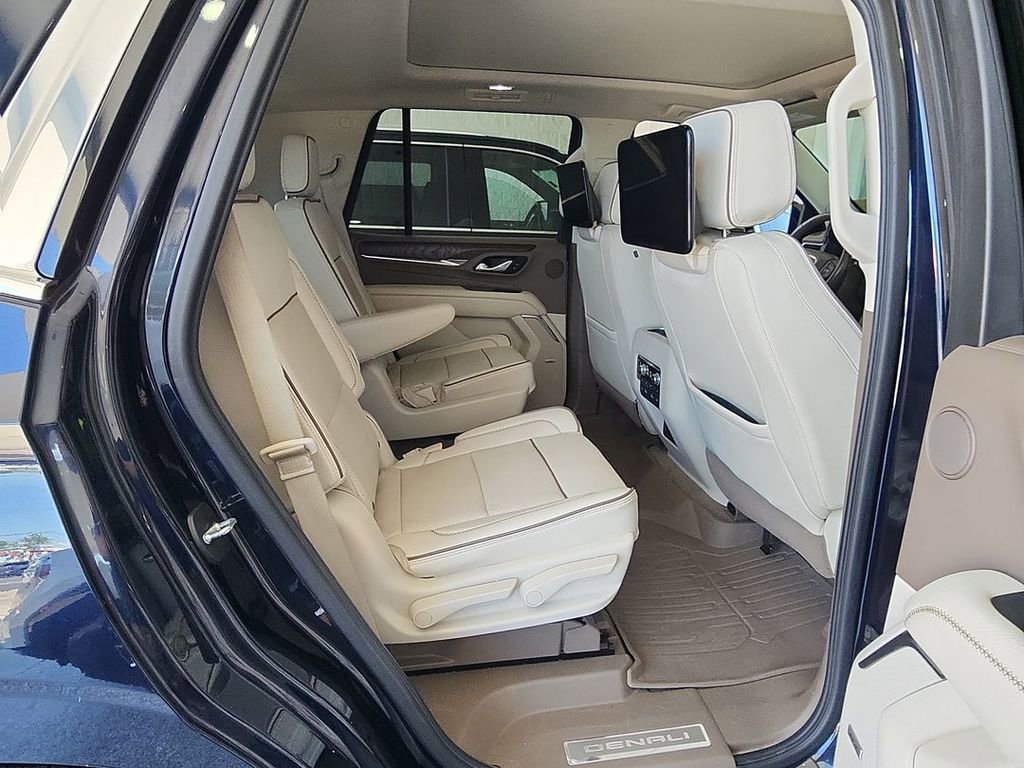 Certified 2021 GMC Yukon Denali w/ Denali Premium Package AWD/4WD image 27