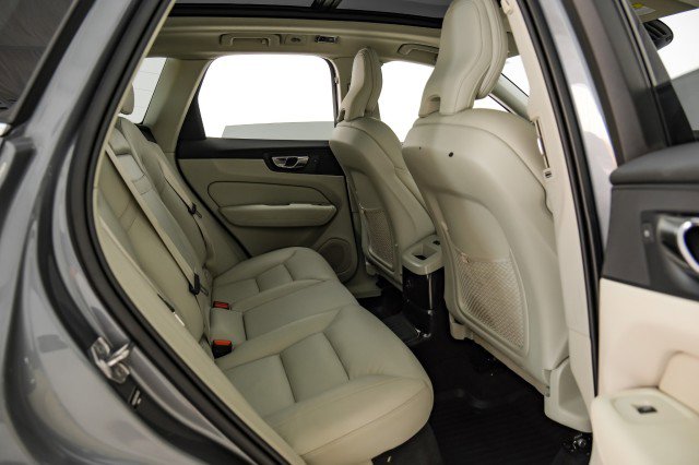Used 2021 Volvo XC60 T8 Inscription Expression w/ Advanced Package AWD/4WD image 33
