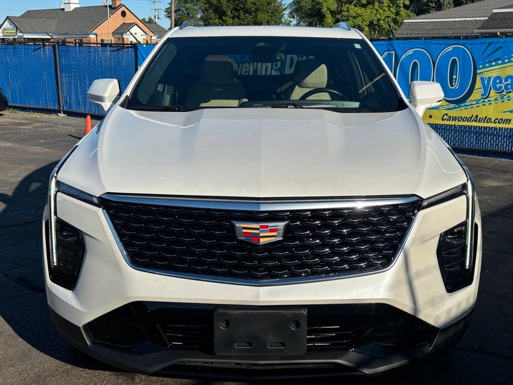 Used 2024 Cadillac XT4 Premium Luxury AWD/4WD image 8
