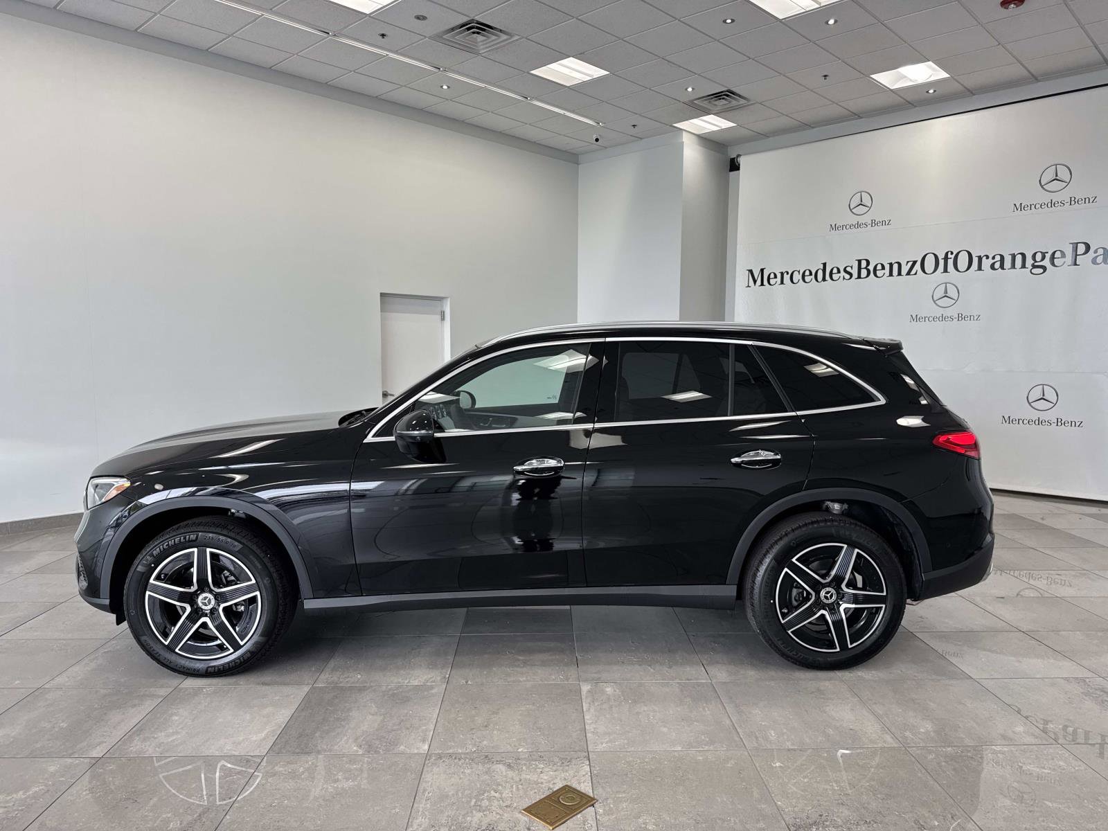 New 2026 Mercedes-Benz GLC 300 image 8