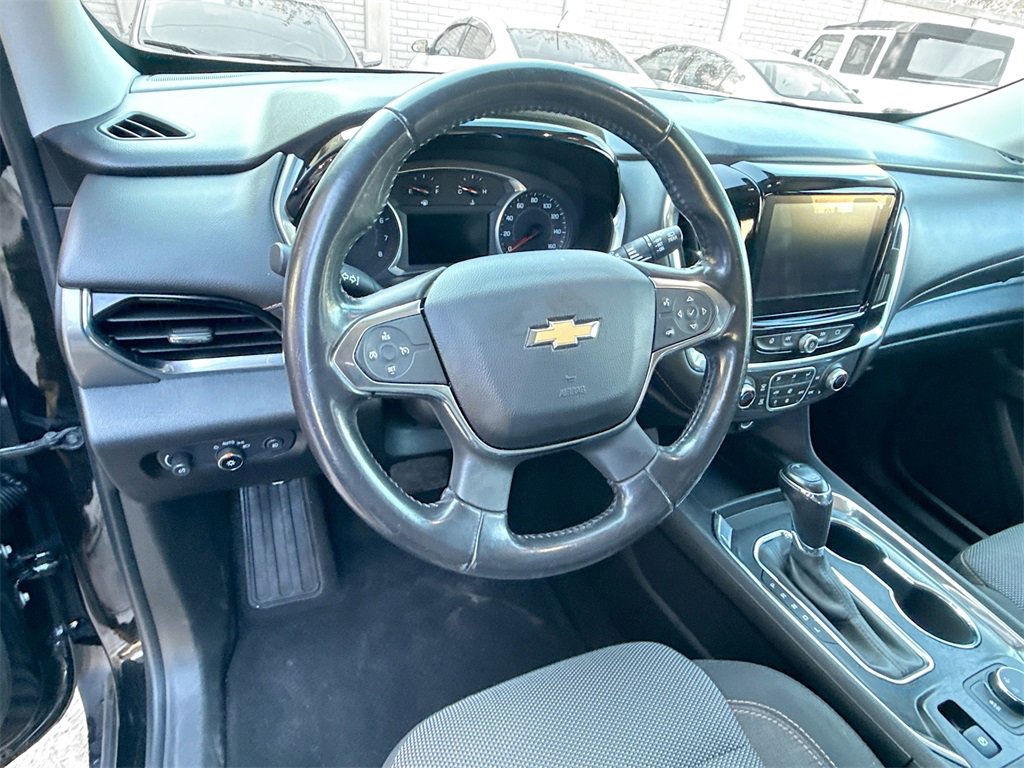 Used 2018 Chevrolet Traverse LT image 12