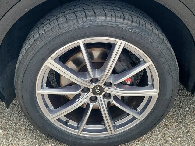 Certified 2022 Audi SQ5 Premium Plus AWD/4WD image 9
