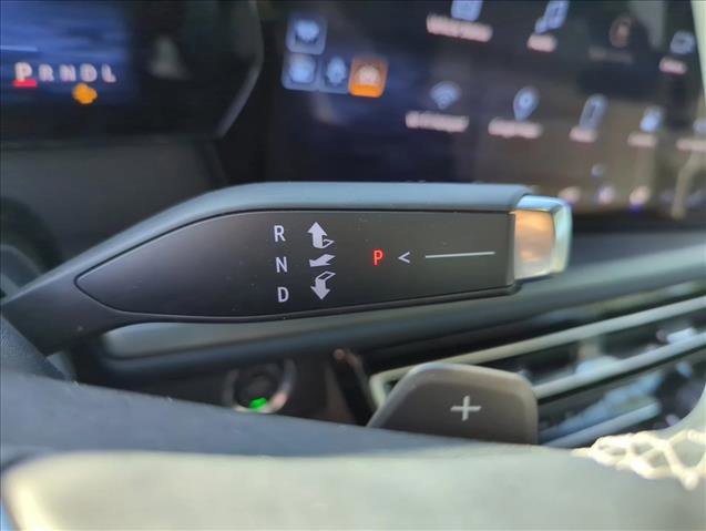 Used 2024 Chevrolet Traverse LT FWD image 16