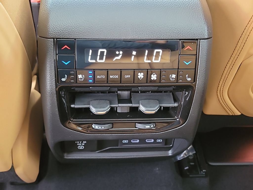 New 2026 Jeep Grand Cherokee Summit AWD/4WD image 17