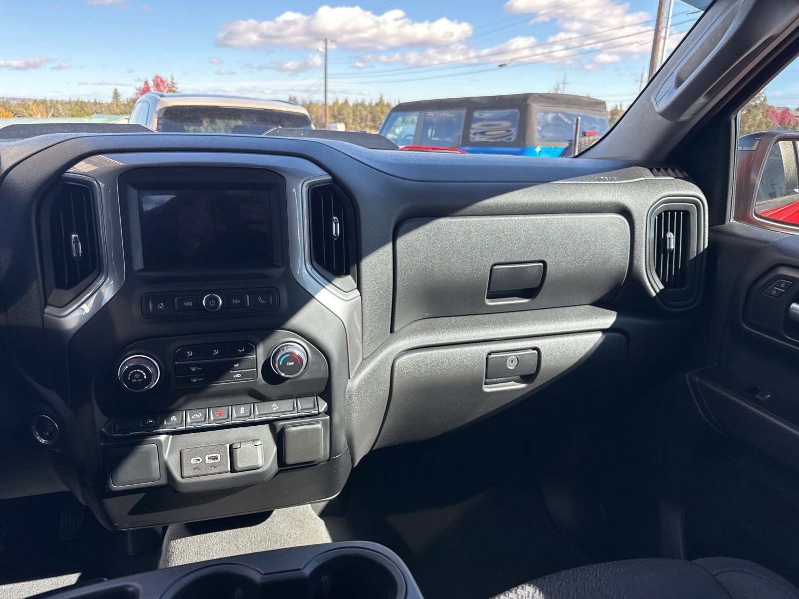 Used 2022 Chevrolet Silverado 1500 Custom Trail Boss image 19