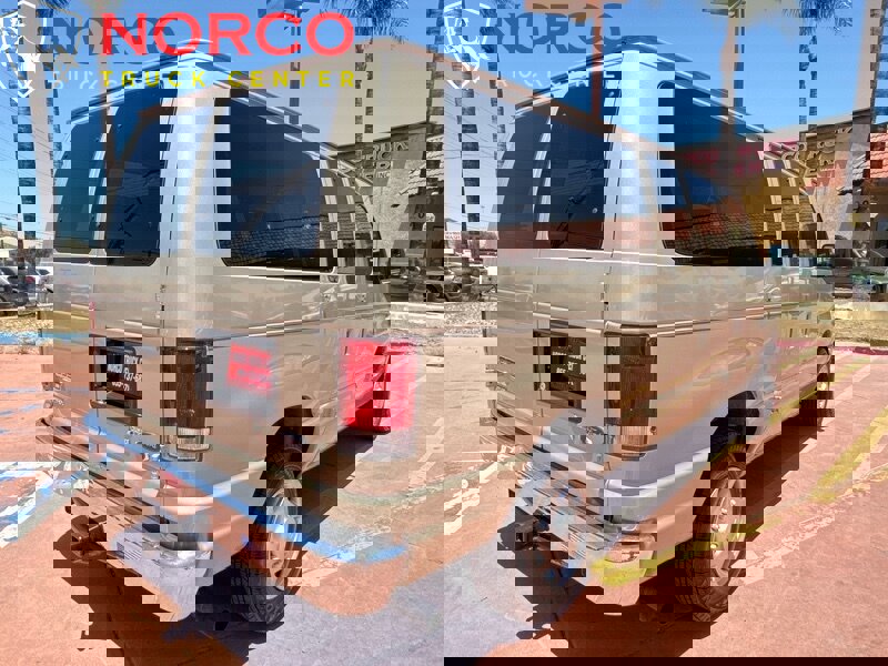 Used 2013 Ford E-350 and Econoline 350 XLT image 10