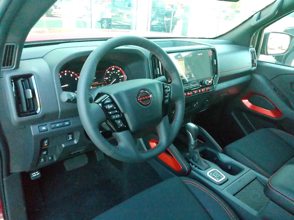 New 2026 Nissan Frontier PRO-4X w/ Pro-4x Convenience Package image 11
