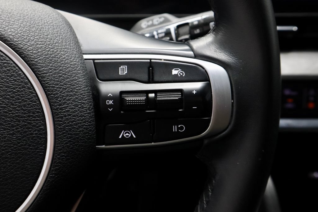 Used 2025 Kia Sportage X-Line w/ Premium Package AWD/4WD image 31