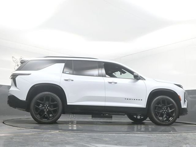 New 2026 Chevrolet Traverse RS w/ LPO, Floor Liner Package image 32