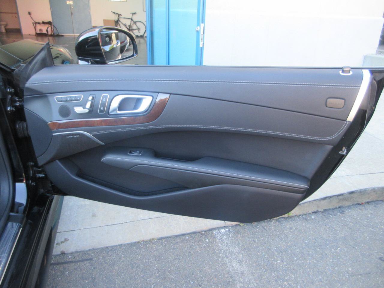 Used 2017 Mercedes-Benz SL 550 image 24