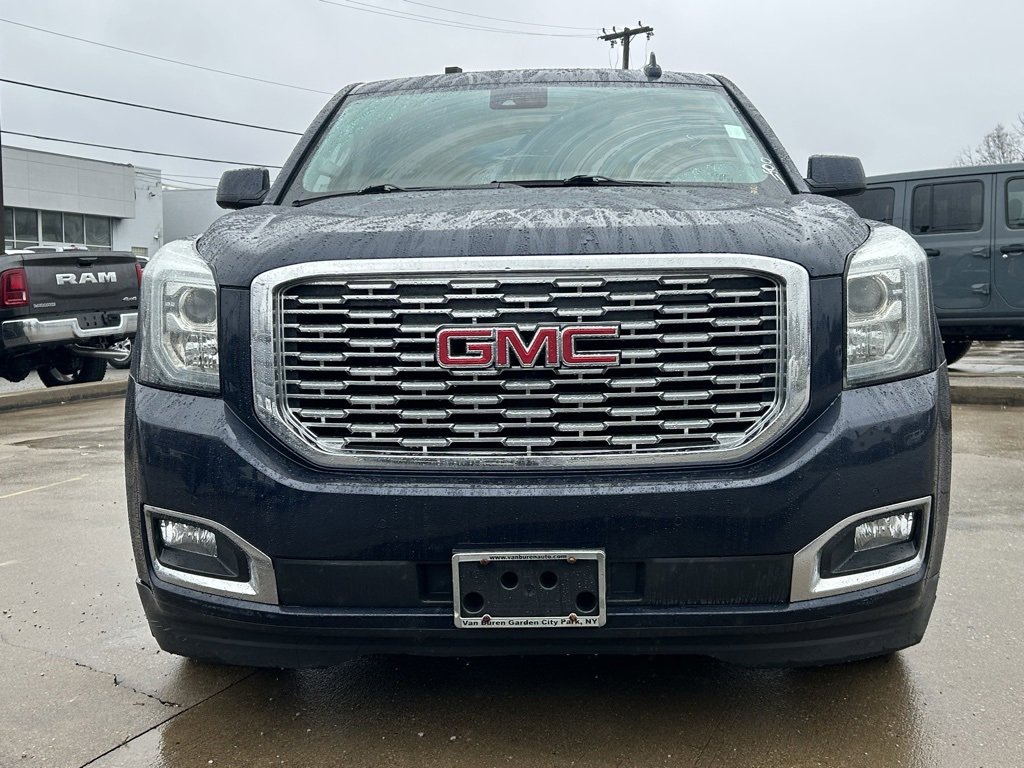 Used 2020 GMC Yukon XL Denali w/ Denali Ultimate Package image 3