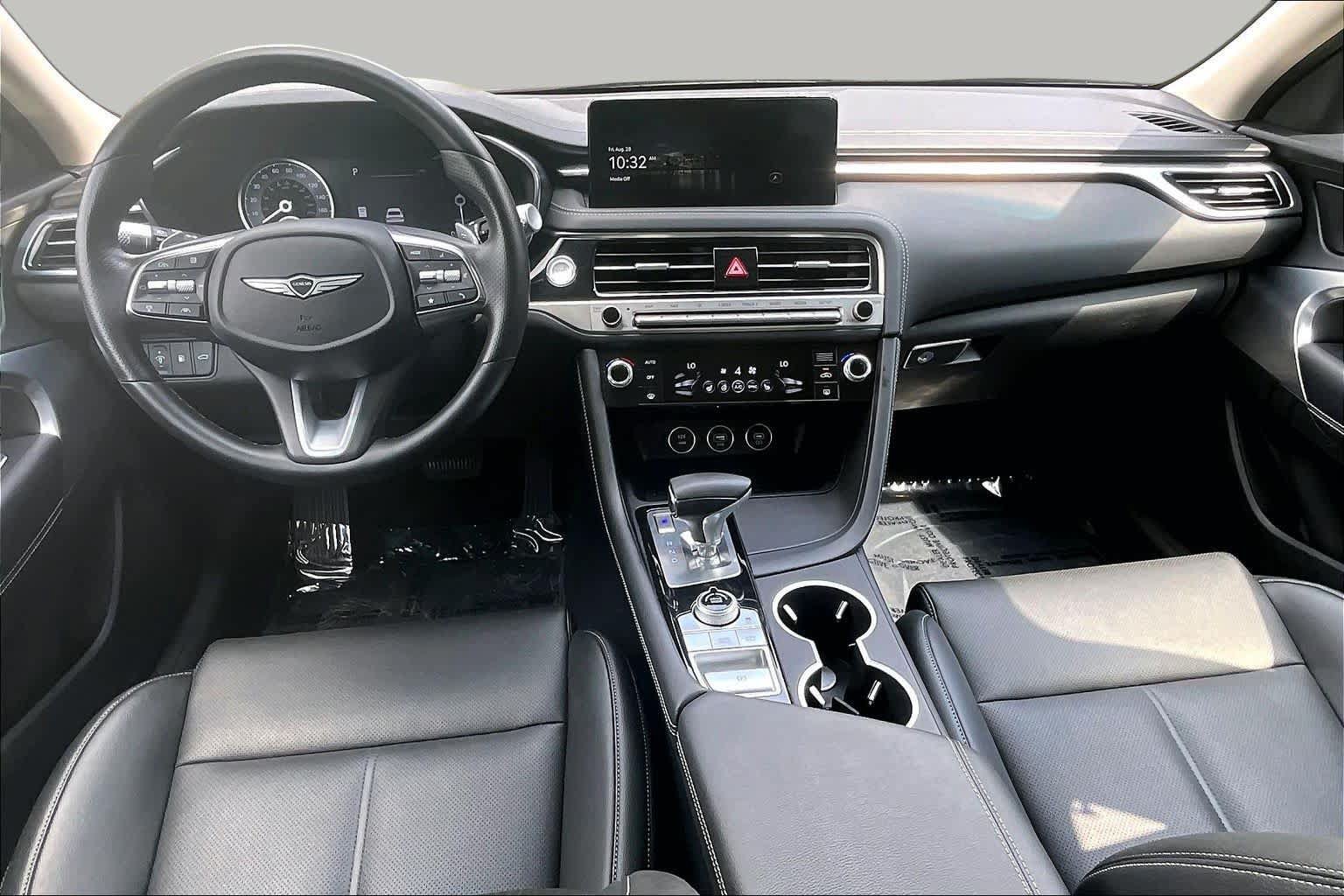 Used 2025 Genesis G70 2.5T AWD/4WD image 16