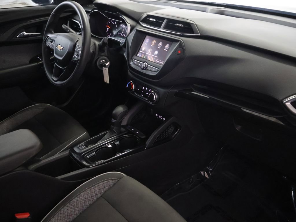 Used 2021 Chevrolet TrailBlazer LS FWD image 11