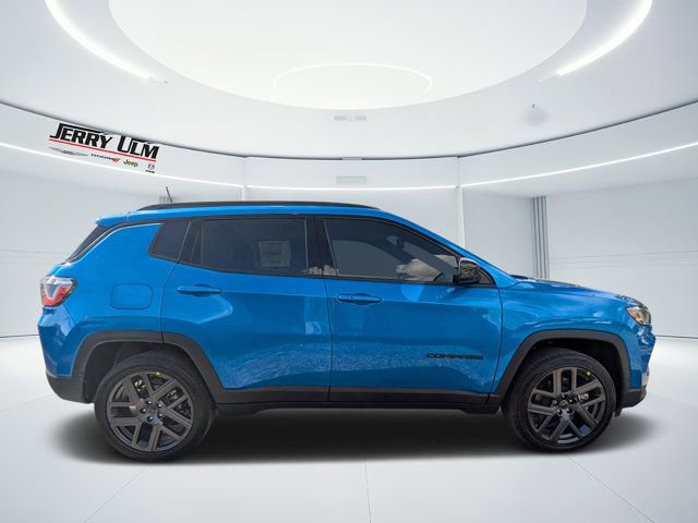New 2026 Jeep Compass Latitude w/ Sun and Sound Group image 2