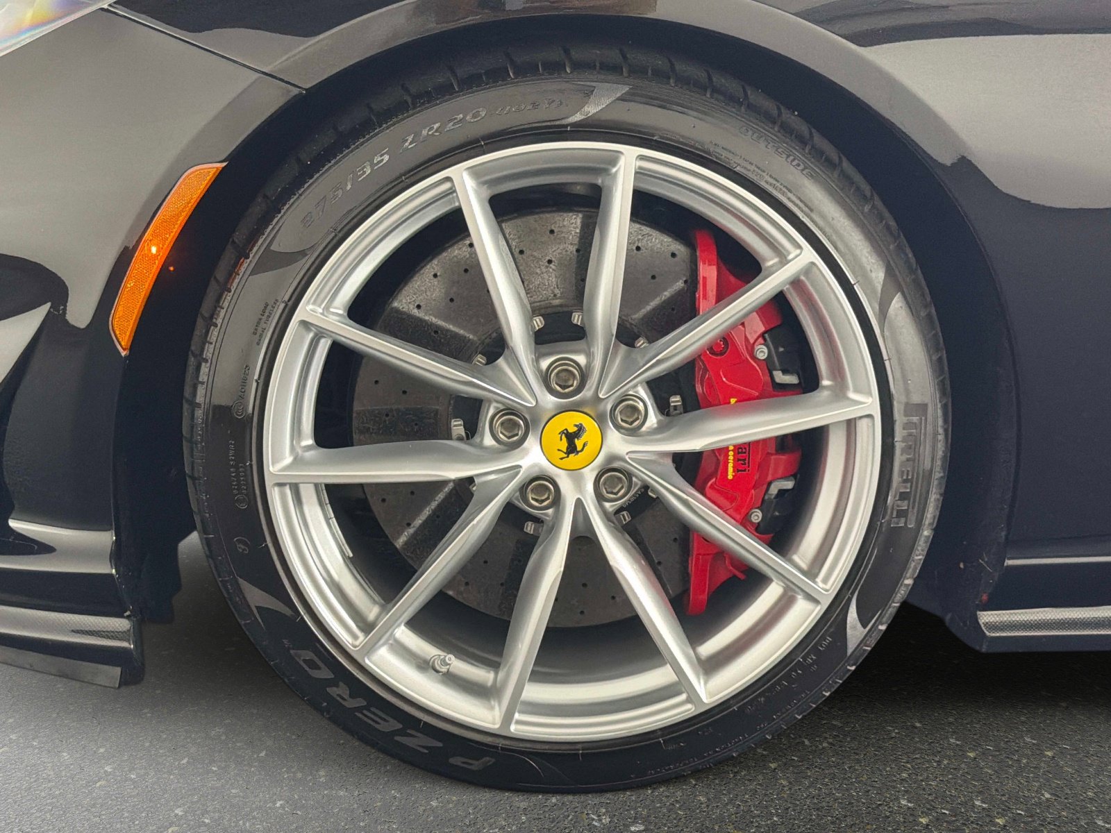 Used 2021 Ferrari 812 GTS RWD image 13
