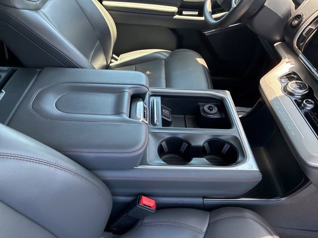 Used 2025 Ford Expedition Active AWD/4WD image 45
